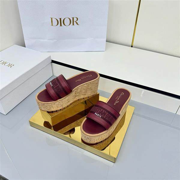 20251128184322167 270